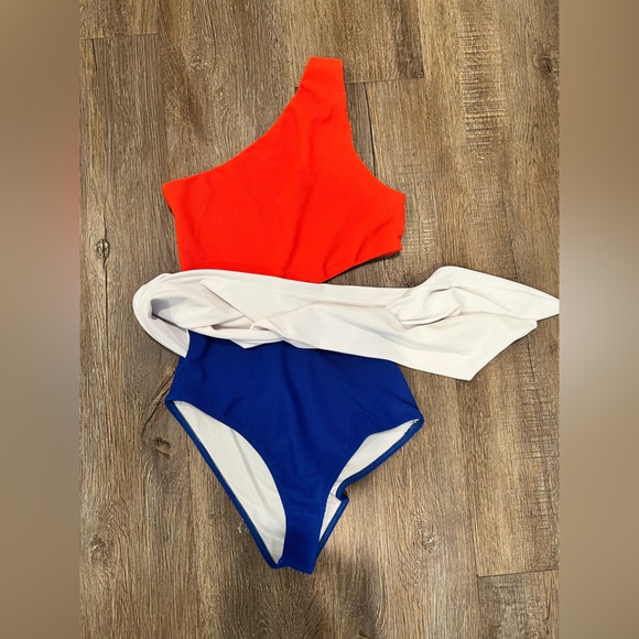 BeachRiot Carlie One piece. - Picture 2 of 3